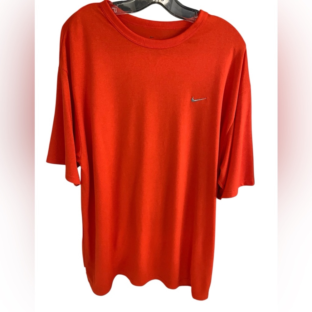 Nike dri-fit orange crew neck T-shirt with embroidery Swoosh on left chest, XL